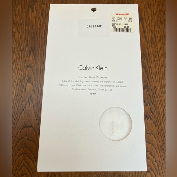 2 Calvin Klein Pillow protector. 200 thread cnt, Standrd/Queen 20x28” - Picture 1 of 6